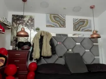 straight__friends – webcam model profile photo Image 17