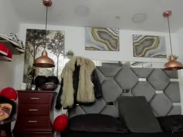 straight__friends – webcam model profile photo Image 19