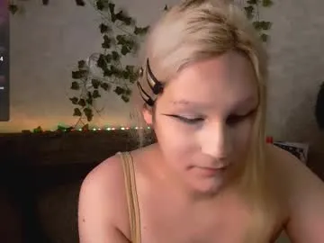 caseykissesxoxo – webcam model profile photo Image 8