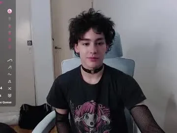 petites_perles – webcam model profile photo Image 7