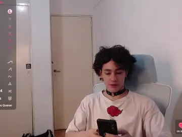 petites_perles – webcam model profile photo Image 8