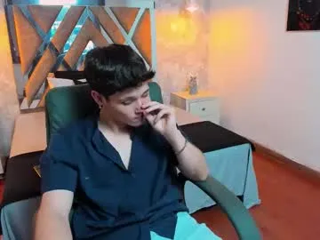 fitcurvyman4fun_69 – webcam model profile photo Image 14