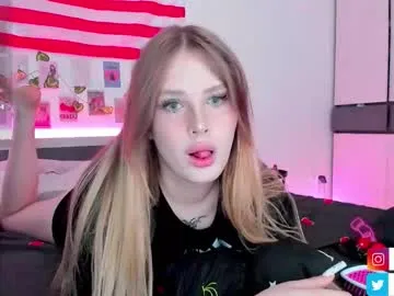 lavetax – webcam model profile photo Image 16