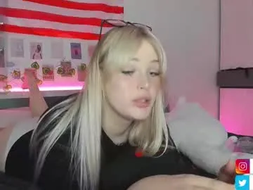 lavetax – webcam model profile photo Image 18