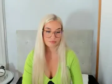 loving_ladies – webcam model profile photo Image 4