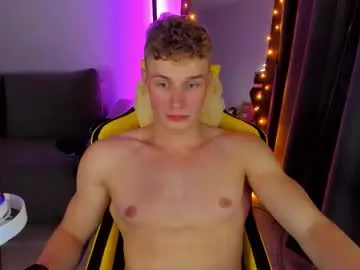 skinnyguywithbigd – webcam model profile photo Image 13