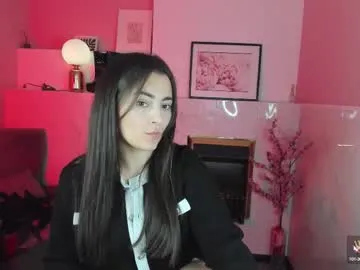 LoraClay – webcam model profile photo Image 10