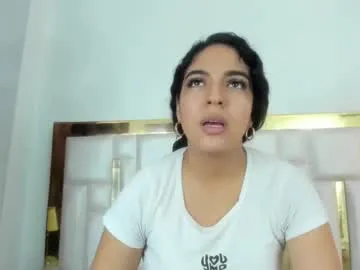 littlejennifer18 – webcam model profile photo Image 5