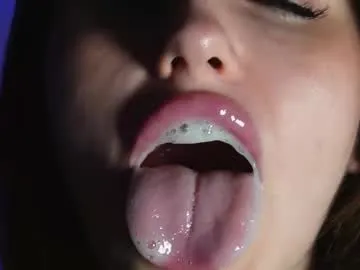 blue_bow – webcam model profile photo Image 3