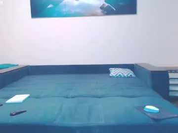 sexy_hot_friends_ – webcam model profile photo Image 18