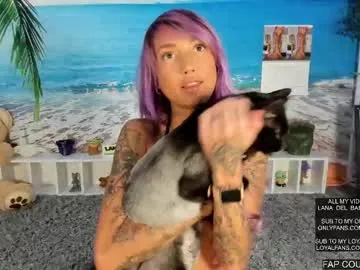 playussoftly – webcam model profile photo Image 2