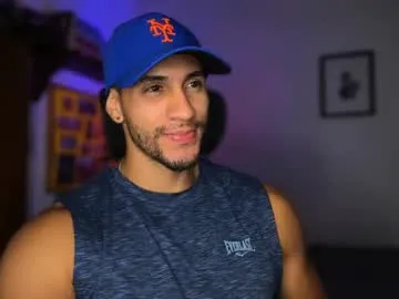 squirtervanessa21 – webcam model profile photo Image 8