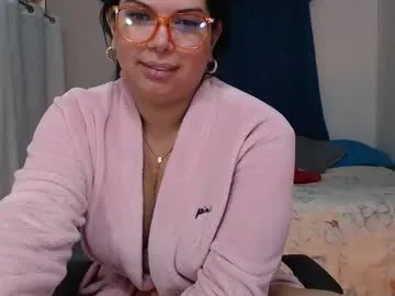 trixieemerald – webcam model profile photo Image 10