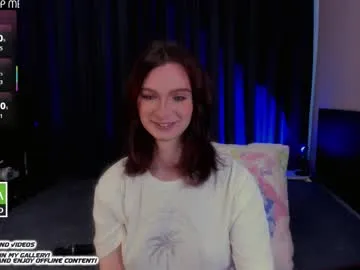 yuly_terner – webcam model profile photo Image 13