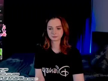 yuly_terner – webcam model profile photo Image 4