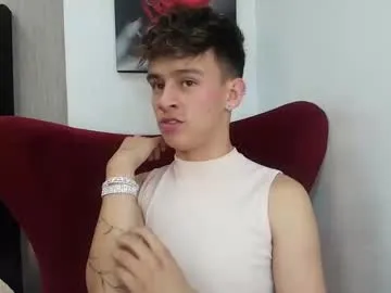 chillbicrew – webcam model profile photo Image 8