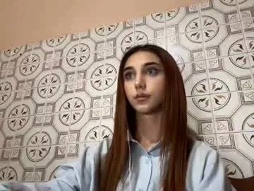 littlejennifer18 – webcam model profile photo Image 3