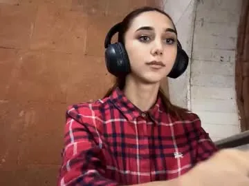 littlejennifer18 – webcam model profile photo Image 4