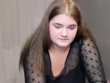 pinkypuppa – webcam model profile photo Image 4