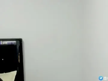 rous_and_sweet – webcam model profile photo Image 18