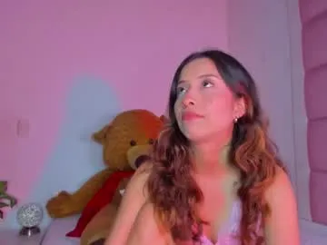 ZeyaaWhite – webcam model profile photo Image 11