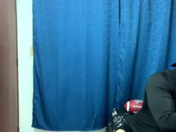 realtryit – webcam model profile photo Image 12