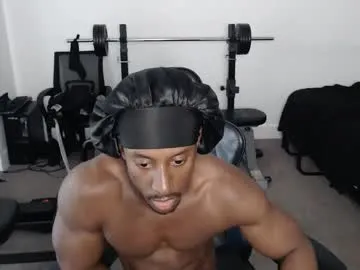 paronti – webcam model profile photo Image 10