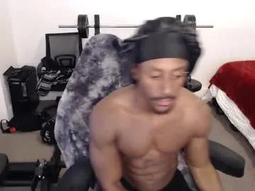 paronti – webcam model profile photo Image 16