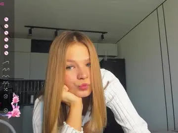 realtryit – webcam model profile photo Image 2