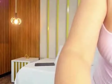 BrianaKaine – webcam model profile photo Image 15