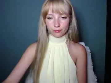 ErzabelLew – webcam model profile photo Image 13