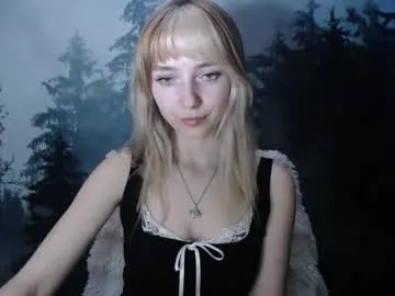 ErzabelLew – webcam model profile photo Image 6