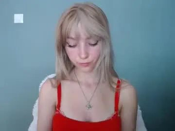 ErzabelLew – webcam model profile photo Image 8