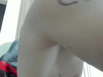 straight__friends – webcam model profile photo Image 10