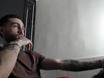 straight__friends – webcam model profile photo Image 7