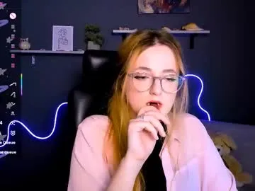 luna_berryy Image 19