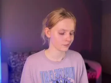 lunacyy – webcam model profile photo