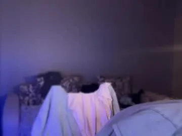 denobluora – webcam model profile photo Image 3