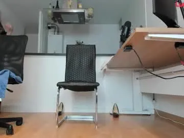 lary_holly – webcam model profile photo Image 10