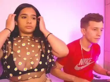 sareandrob – webcam model profile photo Image 4