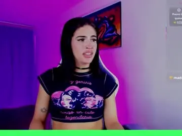 sexxxsirens – webcam model profile photo Image 18