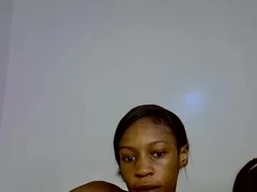 NaomyNieto – webcam model profile photo Image 3