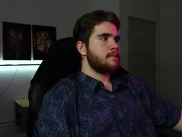 straight__friends – webcam model profile photo Image 2