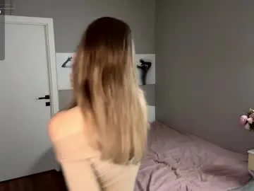 yummy_erika – webcam model profile photo Image 12