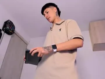 your_dolls – webcam model profile photo Image 18