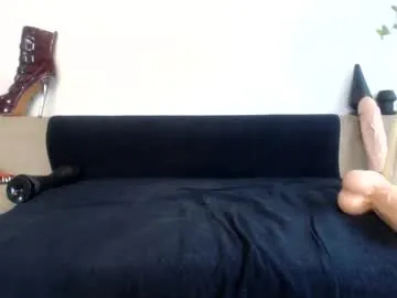 squirtervanessa21 – webcam model profile photo Image 12