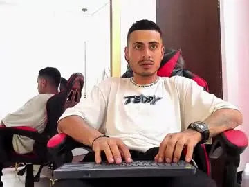 wet_dreamm22 – webcam model profile photo Image 2