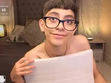 angelsofaurora – webcam model profile photo Image 12