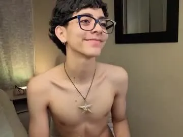 angelsofaurora – webcam model profile photo Image 9