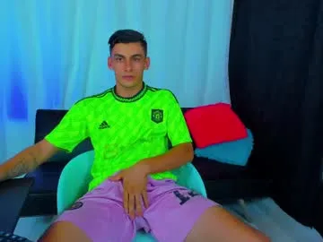 justingtime21 – webcam model profile photo Image 9